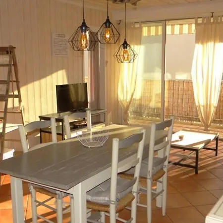 Cavalaire-sur-mer, 3 Pieces, 4 Personnes - Fr-1-100-98 Apartment Cavalaire-sur-Mer